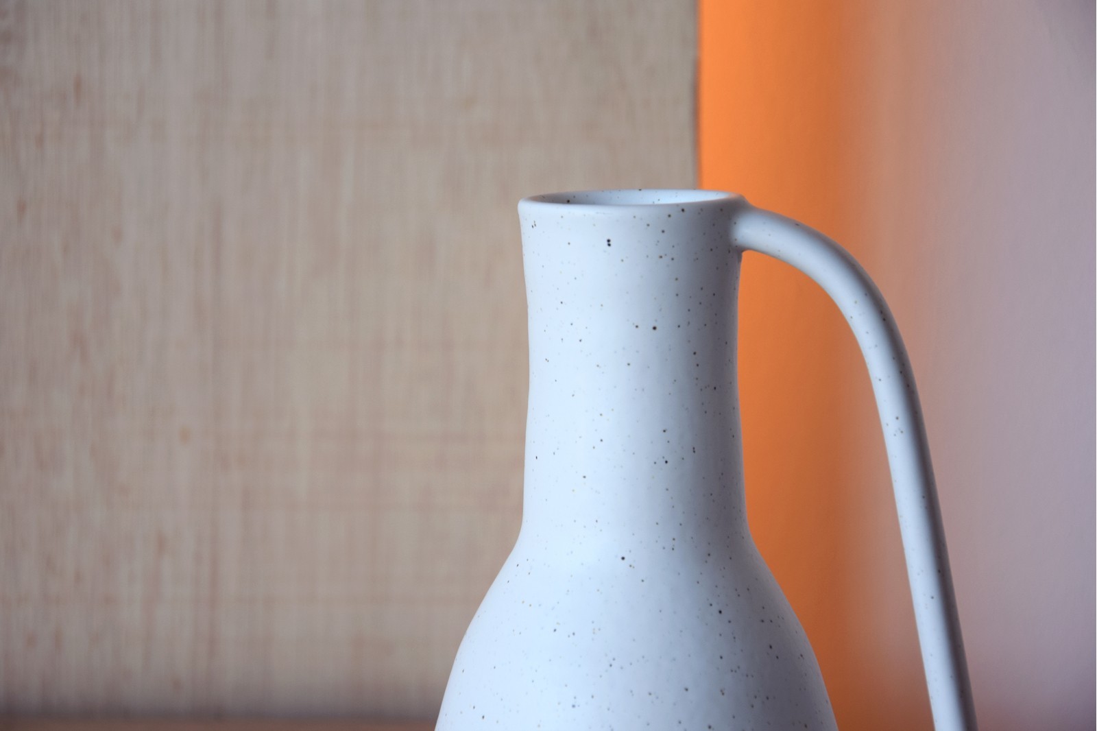 CERAMIC VASE SACO WARM WHITE WITH SPECKLES