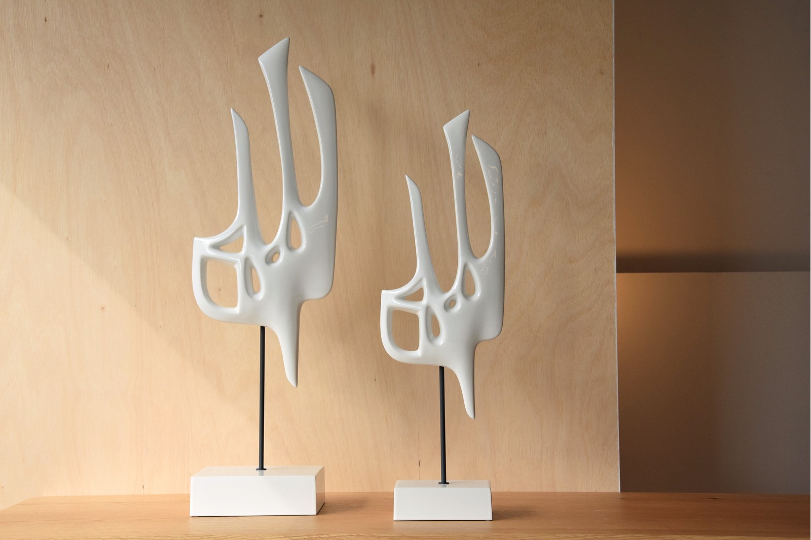 ABSTRACT BIRD COLLECTION. GLOSS WHITE CERAMIC SCULPTURE